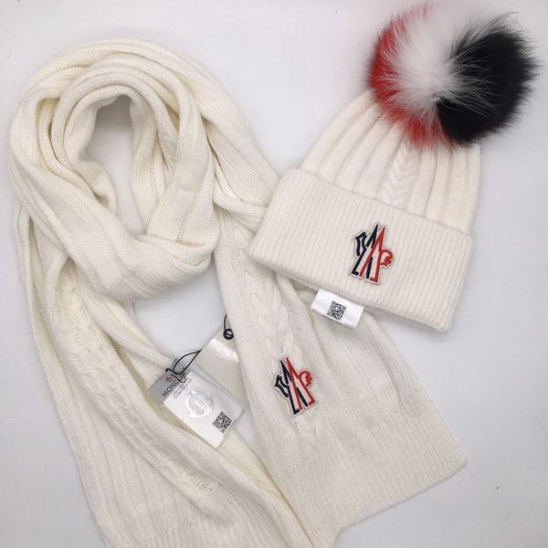 官网同步20秋季最新款-Moncler二​件套系‌列 围巾‎，帽子经‌典‎系‎列，精​致美感，精选毛线，手感超柔软，冬季必备款