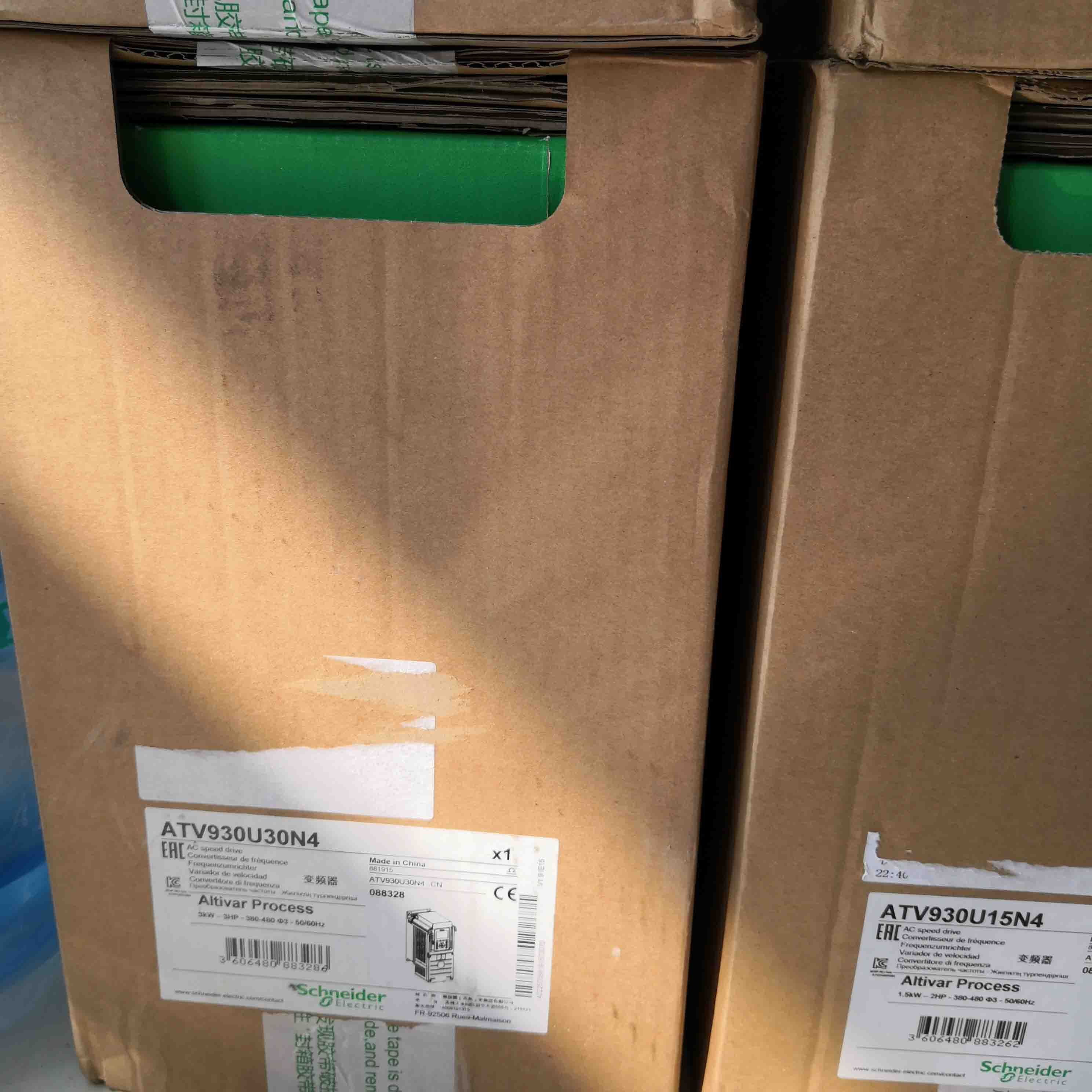 ATV930U30N4 Schneider Variable speed drive ATV930 3kW Original Factory Sealed New