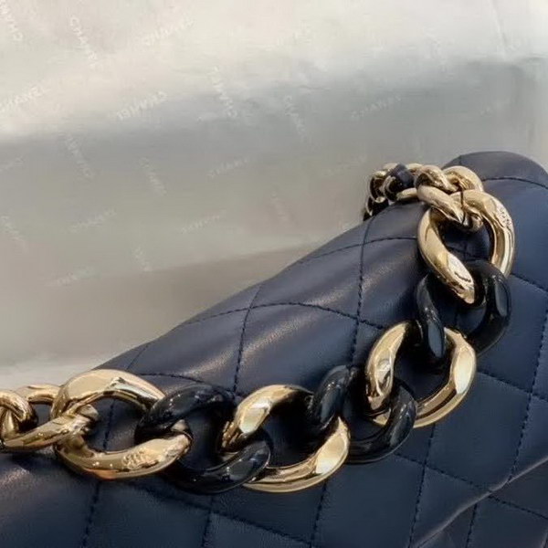 【原版皮】香奈儿/Chanel 亚克力手拎包，采用柔软细腻的进口小羊皮，经典菱格走线，单肩斜挎多用包，小香一直秉承简洁风格，低调奢华，也着实百搭，大号实用，小号俏皮：AS1353