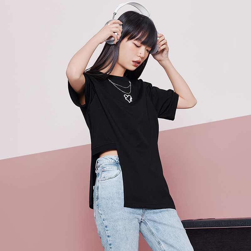 five SEMIR Short-Sleeved T-Shirt Women Love Irregular Show Legs Long Sweet And Cool 2022 Summer New Loose Embroidery Top Niche