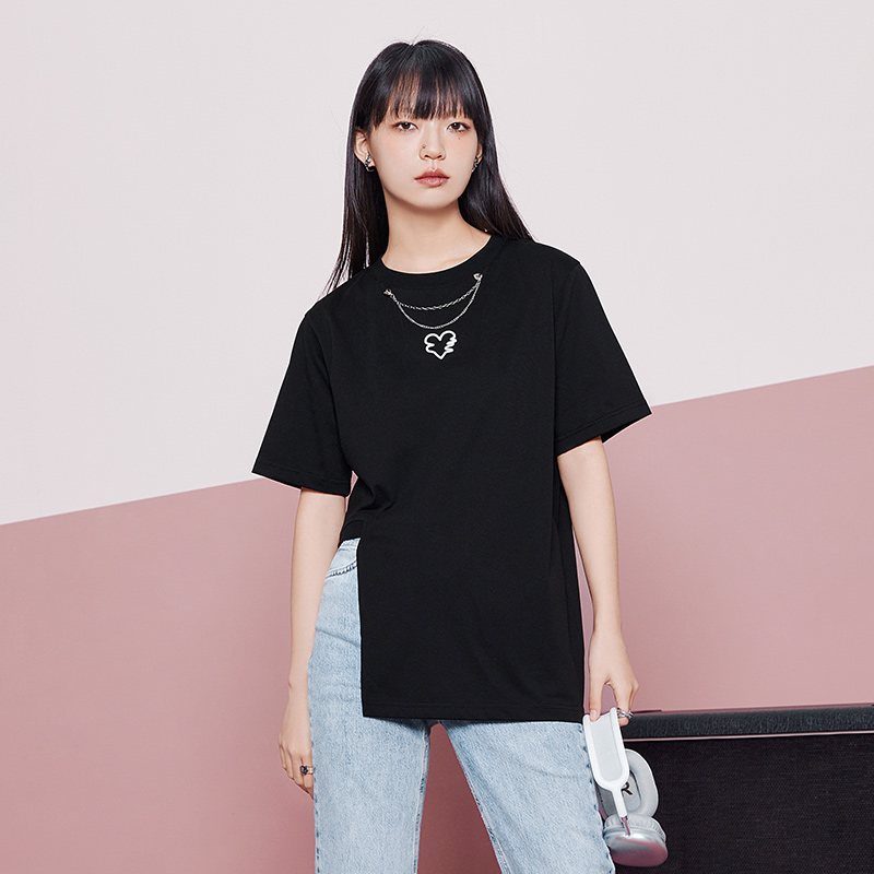 five SEMIR Short-Sleeved T-Shirt Women Love Irregular Show Legs Long Sweet And Cool 2022 Summer New Loose Embroidery Top Niche