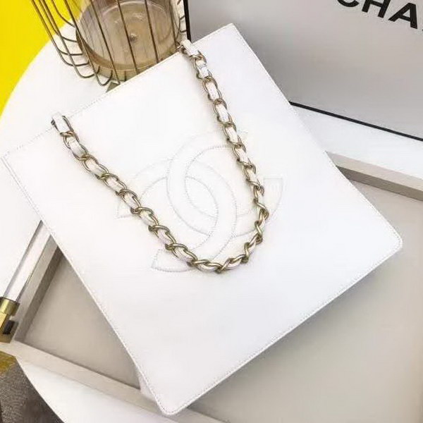 【原版皮】香奈儿/Chanel 大Logo全皮购物包，实用型设计理念，进口小牛皮，大容量，日常上班A4文件妥妥的，大小正好款式也不挑服装 ，休闲，裙装都可轻松驾驭，款号： AS1945