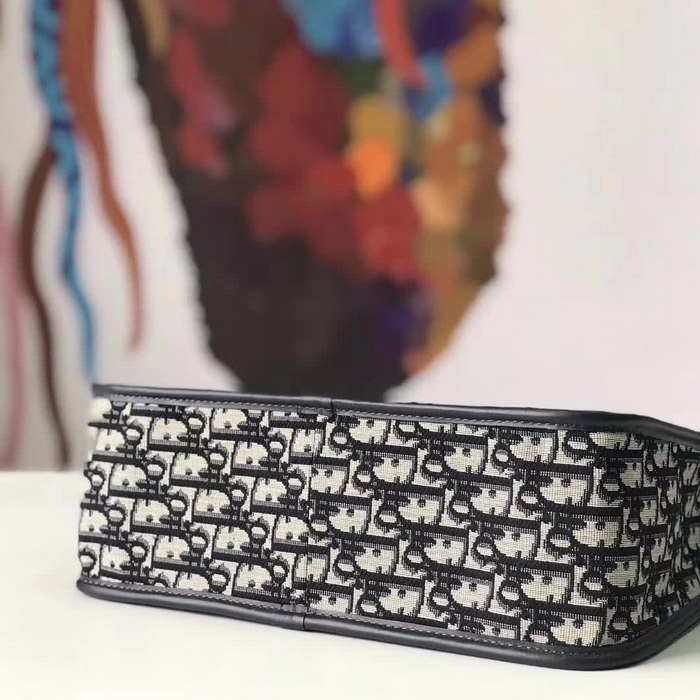 【原版皮】迪奥/Dior 肩背包，选用Oblique提花帆布搭配同色系牛皮皮革裁制而成，饰以CD徽标锁扣