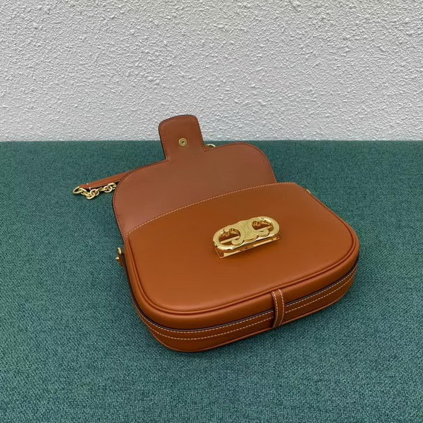 【原版皮】赛琳/Celine Maillon肩背包，简约无多余的修饰，高级的质感，Logo五金镂空设计增添包的独特，一见倾心，外牛皮，内衬羊皮，款号：191343