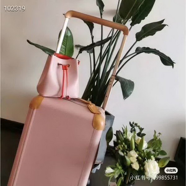 路易威登/LV 旅行箱，釆用经典水波纹系列，变色皮，铝制宽拉杆时尚大气，独特设计理念，时尚潮流，众多明星同款