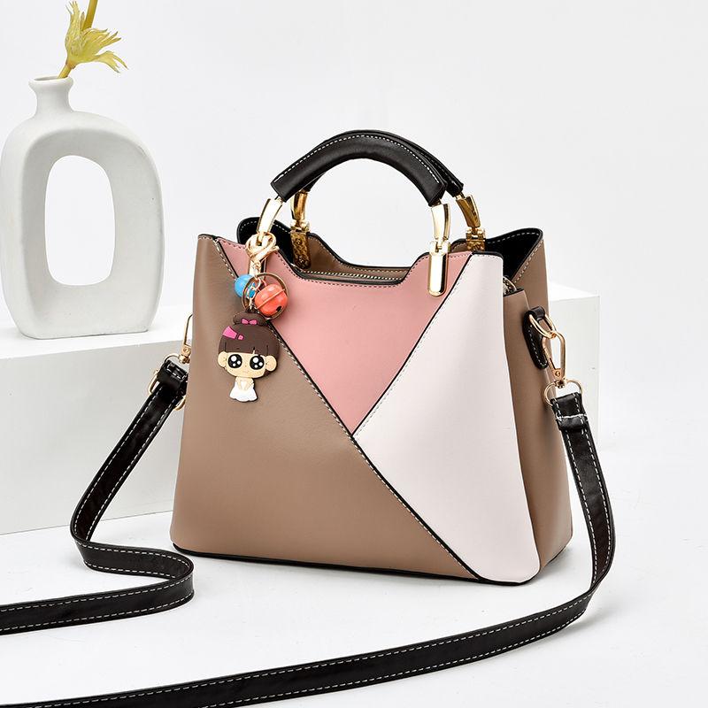 PUレザーバッグ女性2020春と夏のソフトレザートレンディなワンショルダーハンドバッグ多層大容量