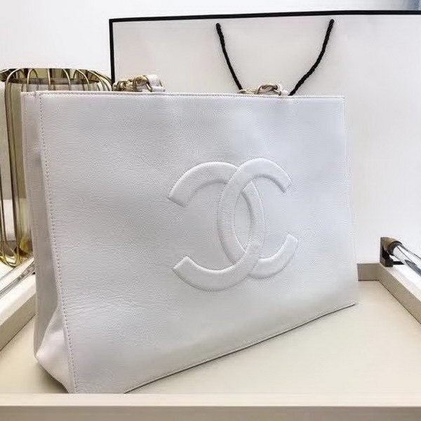 【原版皮】香奈儿/Chanel 大Logo全皮购物包，实用型设计理念，进口小牛皮，大容量，日常上班A4文件妥妥的，大小正好款式也不挑服装 ，休闲，裙装都可轻松驾驭，款号： AS1943