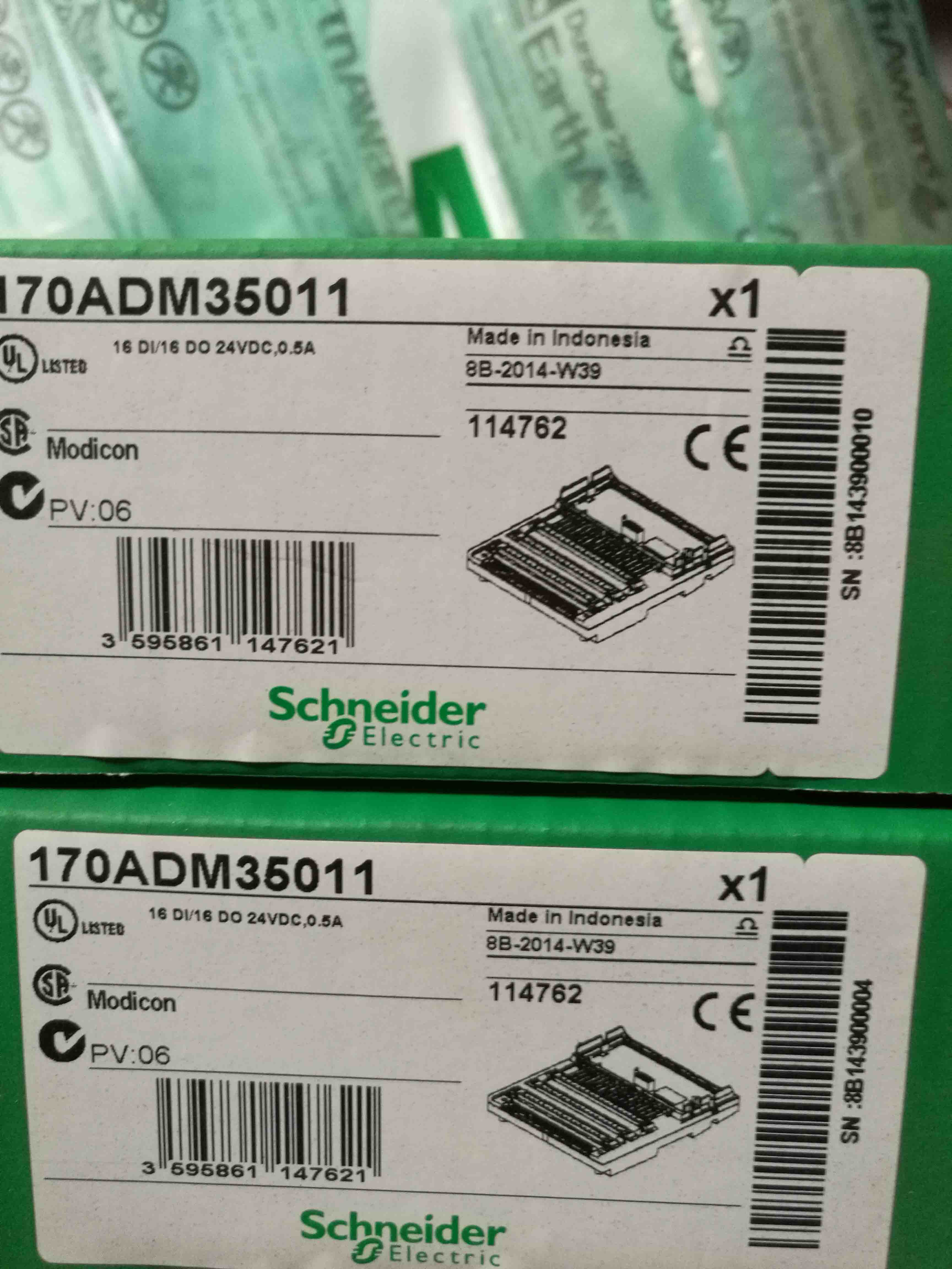 170ADM35011 Schneider Discrete I/O module Modicon Momentum Original Factory Sealed New