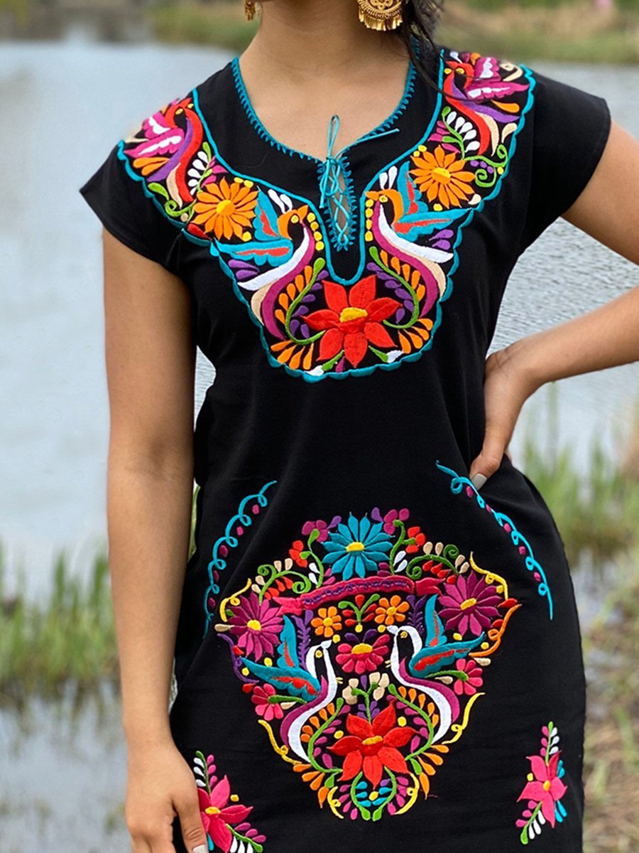 Tribal Short Sleeve Crew Neck Casual Dresses