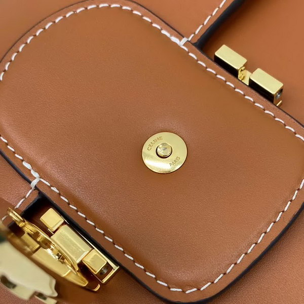 【原版皮】赛琳/Celine Maillon肩背包，简约无多余的修饰，高级的质感，Logo五金镂空设计增添包的独特，一见倾心，外牛皮，内衬羊皮，款号：191343