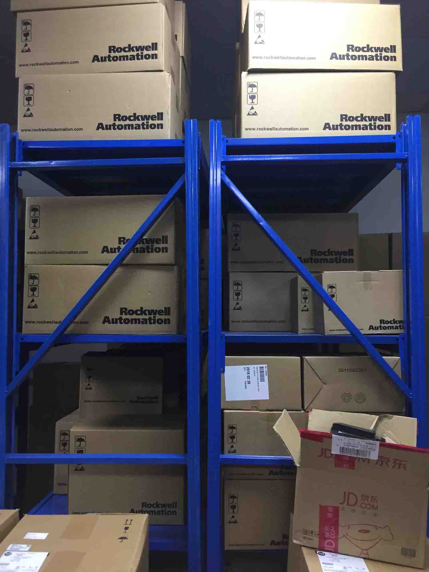 MPL-B330P-MJ72AA E Allen Bradley MP-Series MPL 480V AC Rotary Servo Motor