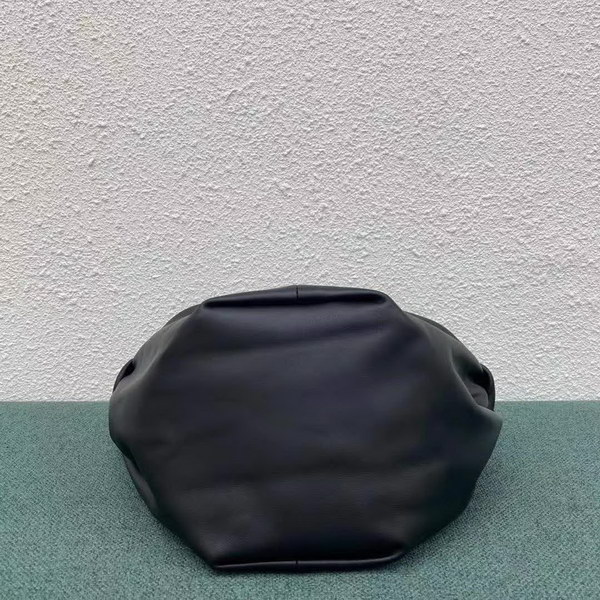 【原版皮】宝缇嘉/BV 打结包，饺子称号，仙女一定要入手，日常百搭，容量实在优秀，质感好的没得说，很能装哦，款号：629635