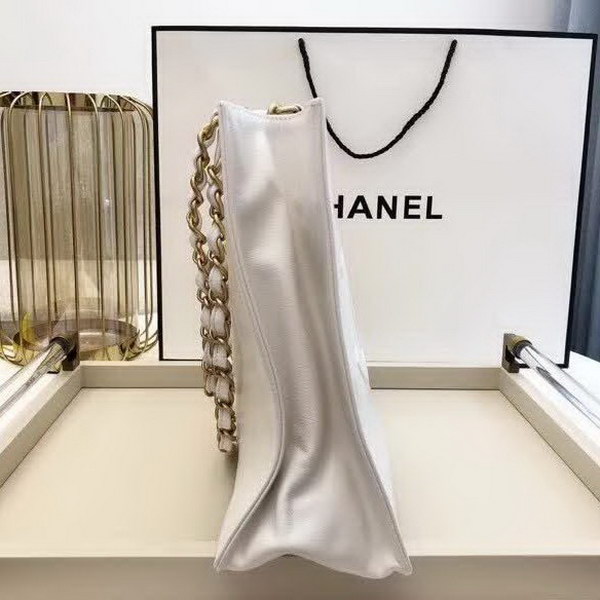 【原版皮】香奈儿/Chanel 大Logo全皮购物包，实用型设计理念，进口小牛皮，大容量，日常上班A4文件妥妥的，大小正好款式也不挑服装 ，休闲，裙装都可轻松驾驭，款号： AS1943