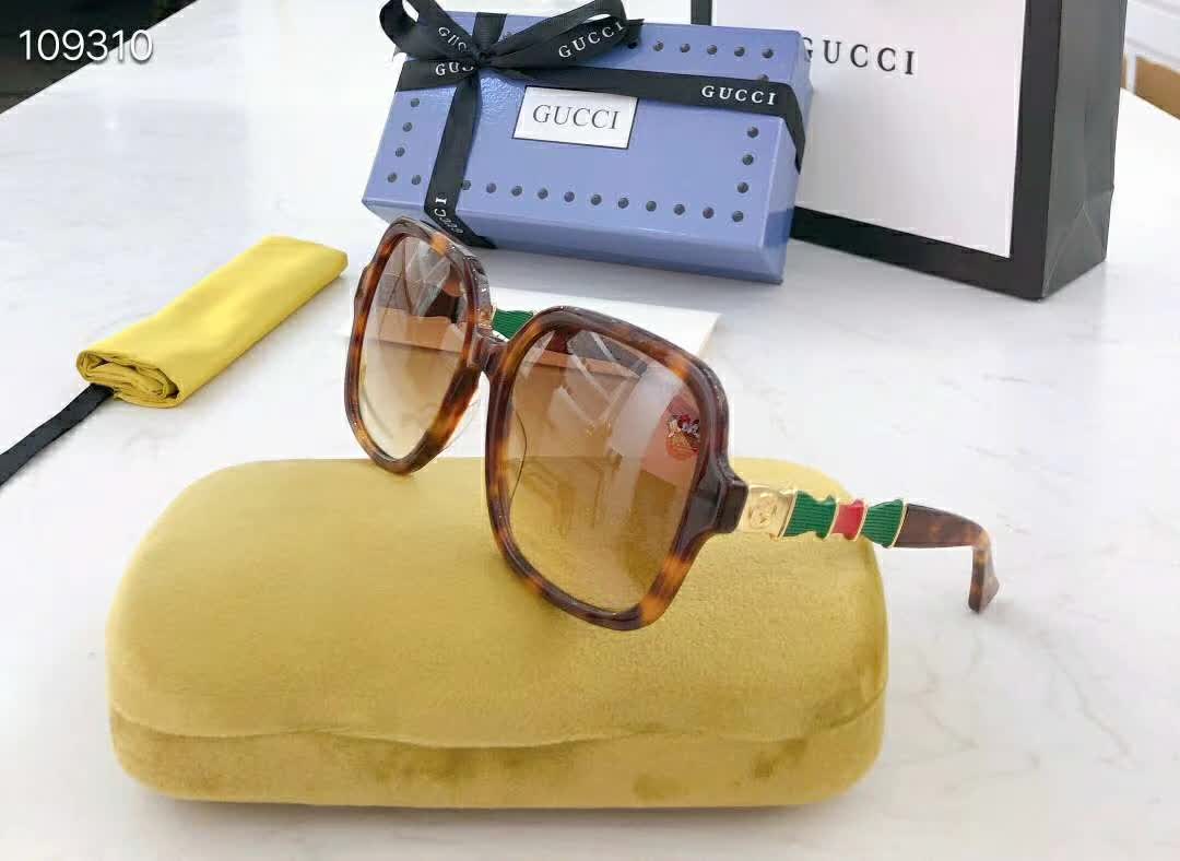 ☆「时尚达人首选」古驰Gucci☆2020全网最新太阳眼镜流行趋势销量排行第一,让你做最耀眼最酷的时尚达人