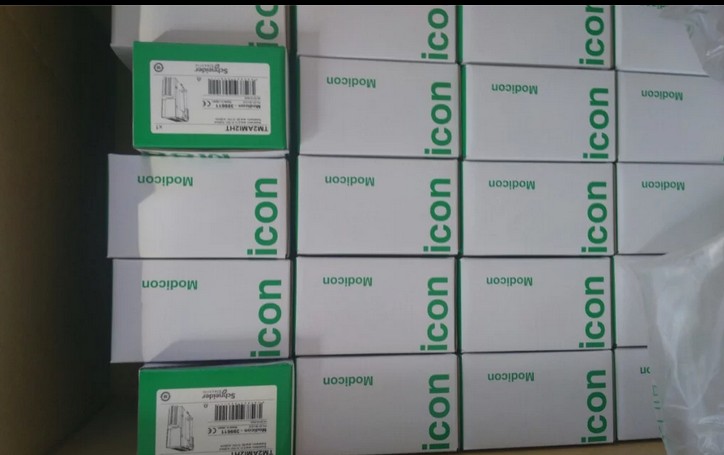 170AMM09000 Schneider Distributed analog/discrete I/O Modicon Momentum Original Factory Sealed New