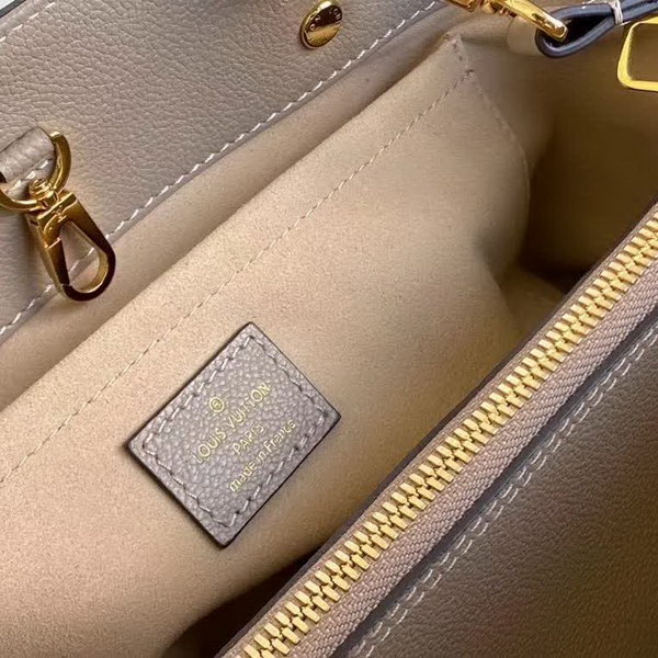 【原版皮】路易威登/LV Montaigne 手袋，将Monogram图案先印染后压印于粒面皮革，与挺括线条相辅相成，有立体感的造型与精巧的内部设计，款号：M41048