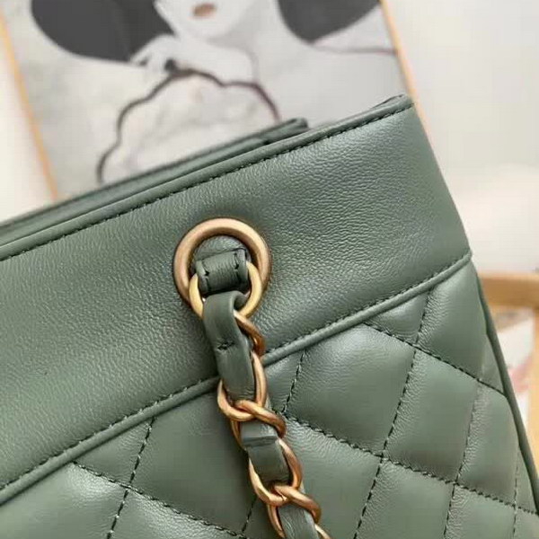 【原版皮】香奈儿/Chanel 购物袋，明星贵妇们的最佳新宠，小香棱格概念，皮链袋，双C标志，一眼钟情，采用进口小羊皮，柔软细腻，皮质独特，纹络更显高档质感，款号：57030