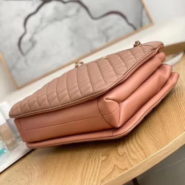 【原版皮】香奈儿/Chanel 购物袋，明星贵妇们的最佳新宠，小香棱格概念，皮链袋，双C标志，一眼钟情，采用进口小羊皮，柔软细腻，皮质独特，纹络更显高档质感，款号：57030