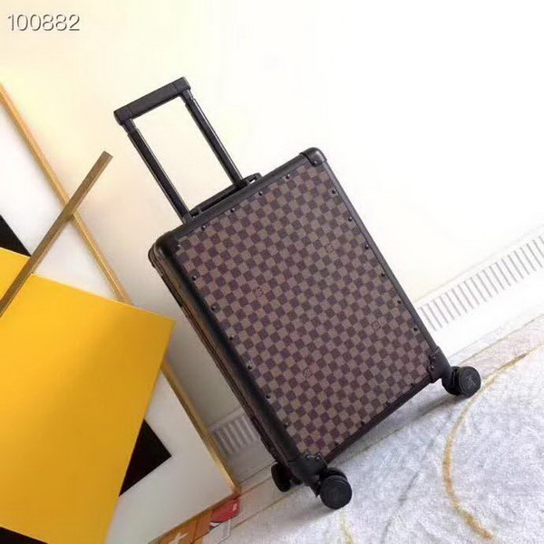 路易威登/LV 旅行箱，釆用高端PVC面料，耐磨，高档大气的LOGO，独特设计理念，趣味横生，时尚潮流，复古风格与完美工艺，二者结合