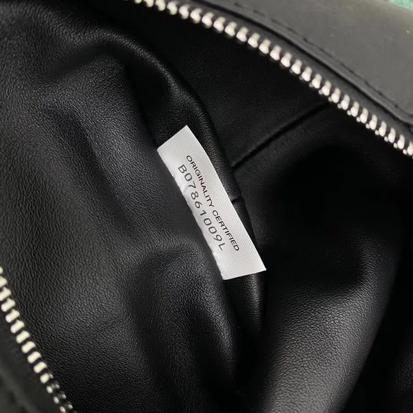 【原版皮】宝缇嘉/BV 打结包，饺子称号，仙女一定要入手，日常百搭，容量实在优秀，质感好的没得说，很能装哦，款号：629635