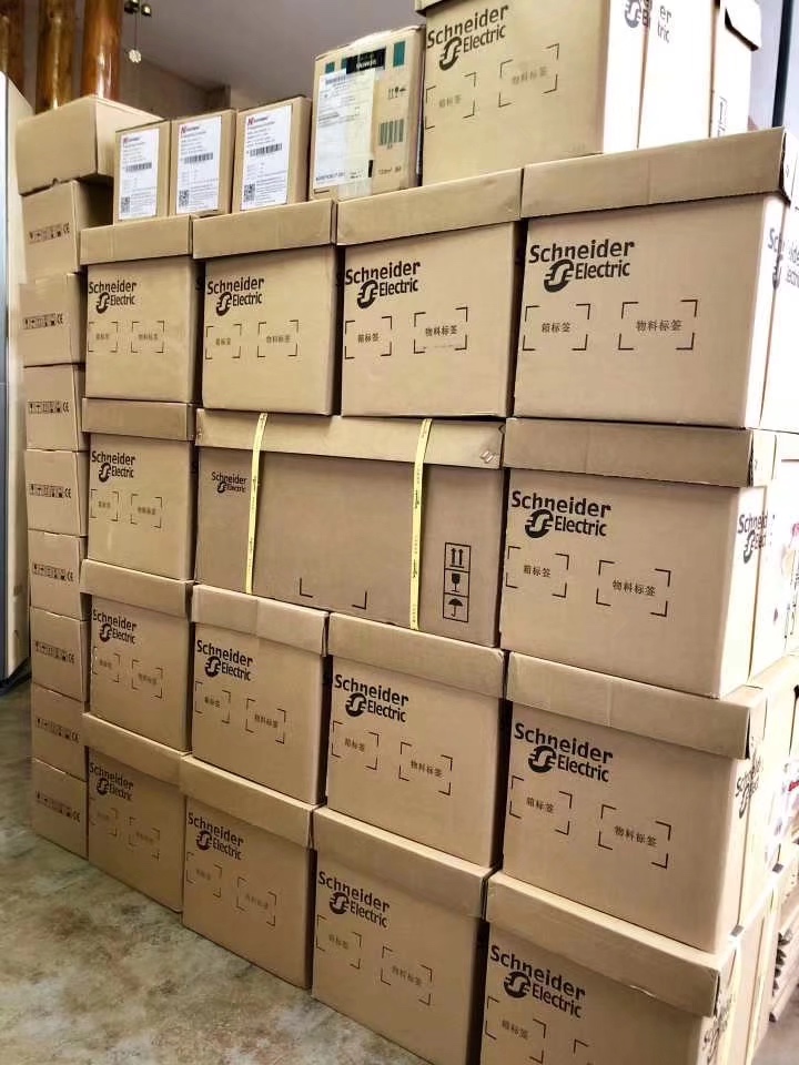 ATV930U55N4 Schneider Variable speed drive ATV930 5,5kW Original Factory Sealed New